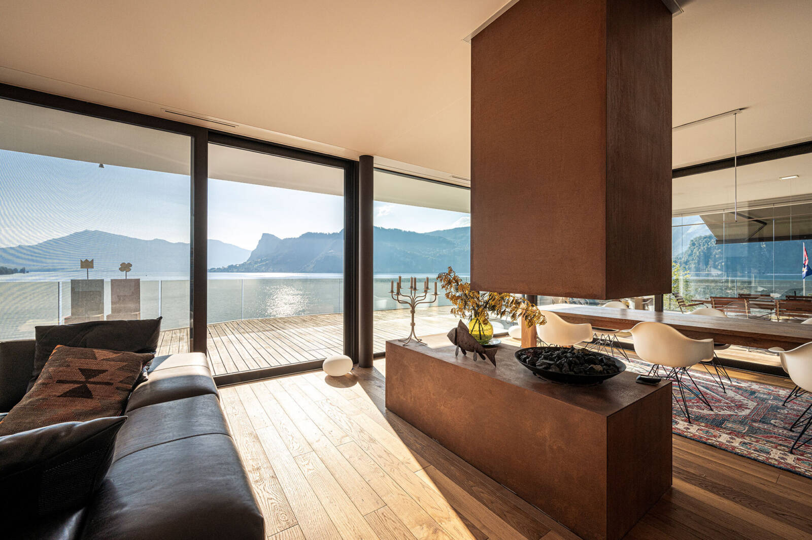 «PENINSULA»  I  Hergiswil